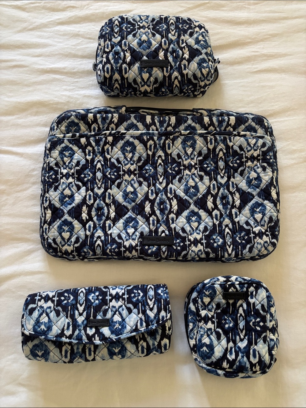 Vera Bradley Ikat Island 
 Set of 4 Bags Laptop Makeup Cosmetic Brushes Cord Org